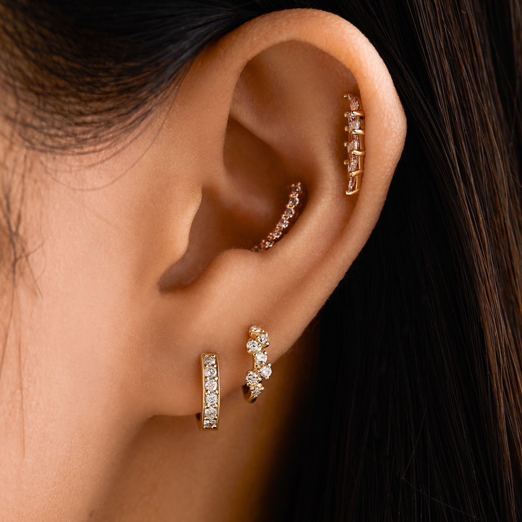 TAYLOR - Diamond & Gold Hoop Earring